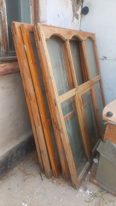 Продам рамы оконные не дорого цена договорная