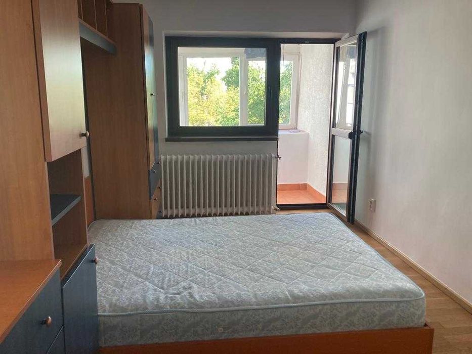 Proprietar, et. 3 din 3, bloc 1979, decomandat, Kiseleff / Clucerului