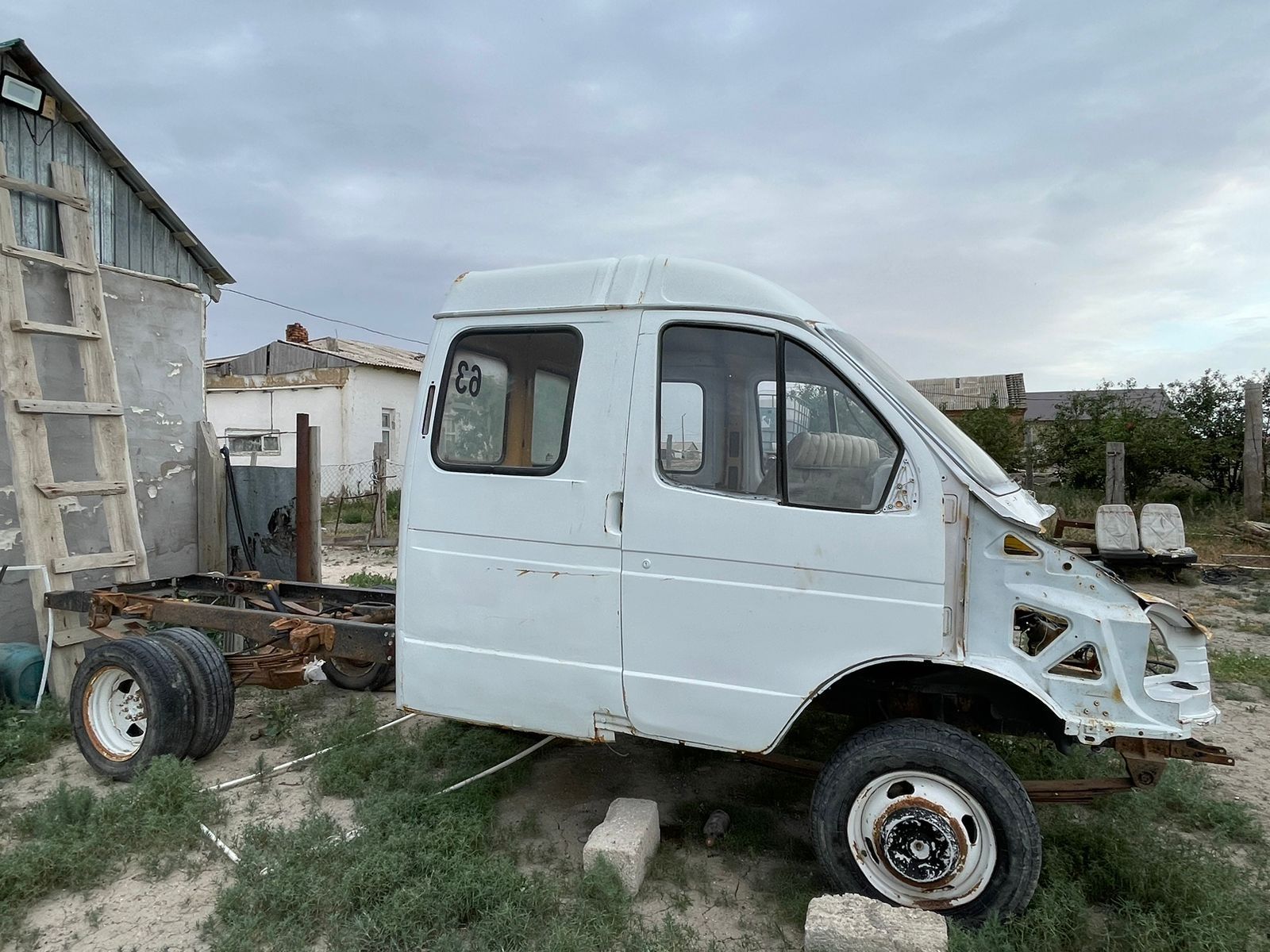 Газель. Документ жоқ.