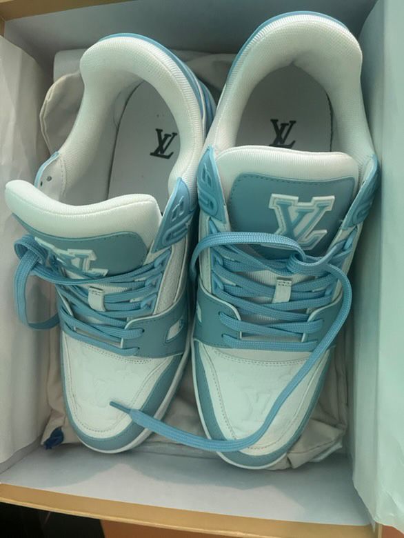 Louis Vuitton trainers blue and white  45-size