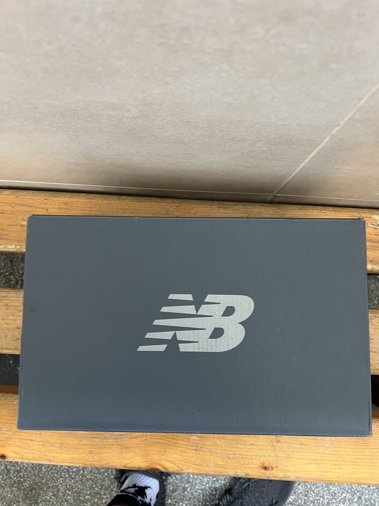 NewBalance  обувки
