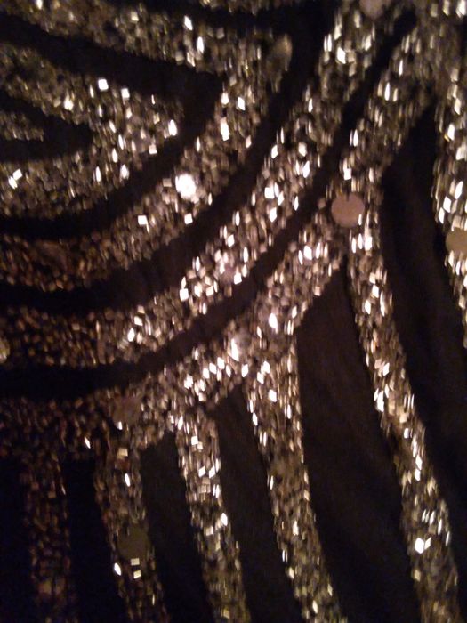 Rochie superbă de seara cu aplicații de mărgele, model deosebit