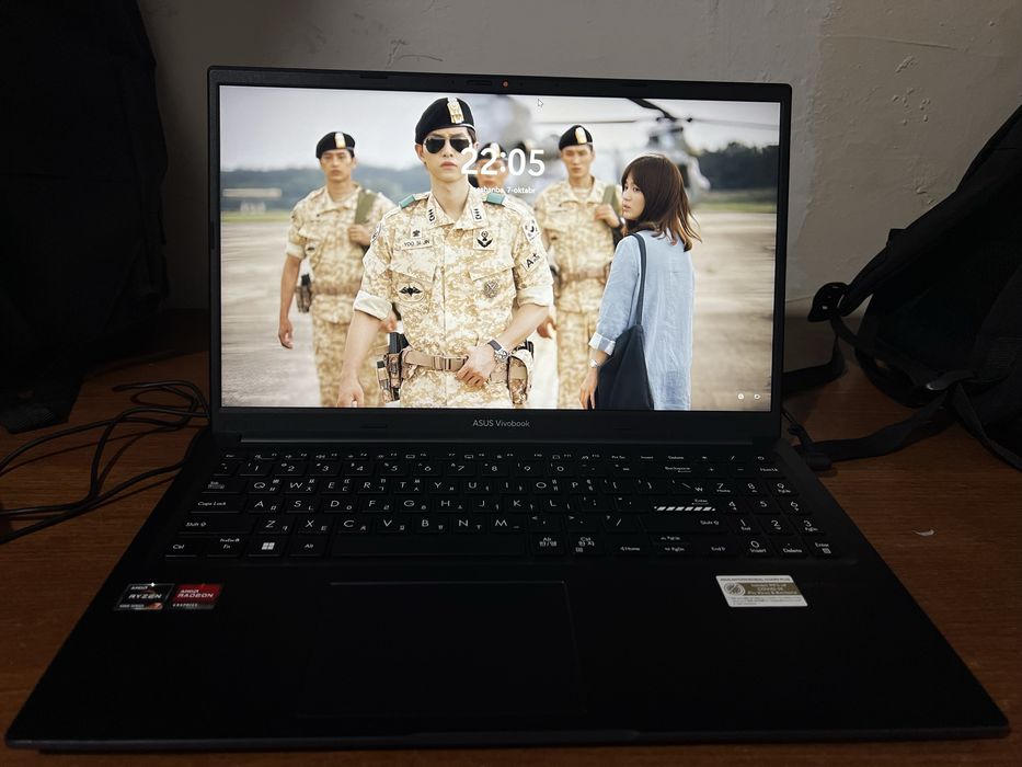 Asus Vivobook Amd ryzen 7