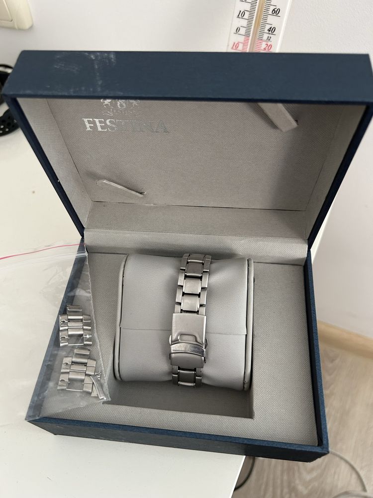 Часавник Festina