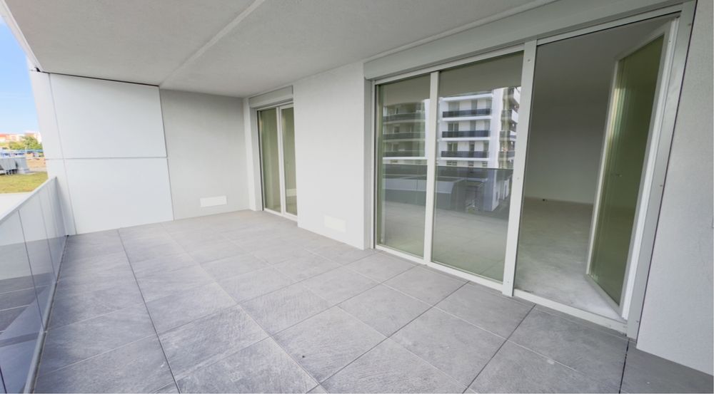 PF 3 camere, PRET DE CONSTRUCTOR, 77 mp, terasa 20 mp, Elite City