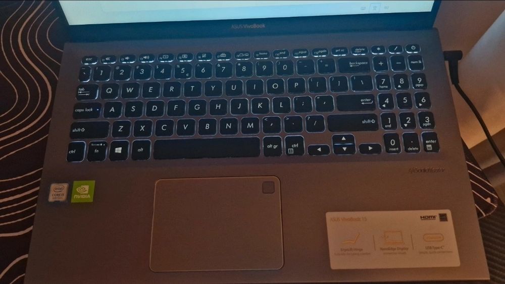 Laptop ASUS VivoBook