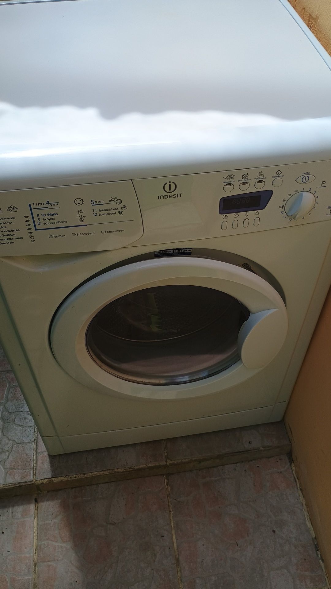 Mașină de spălat privileg artic1000w