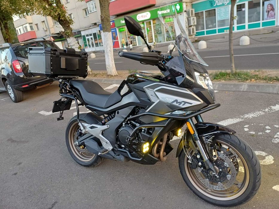 CFMOTO 700 MT 2024