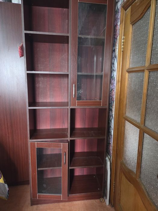 Шкаф книжный, плательный шкаф, комод