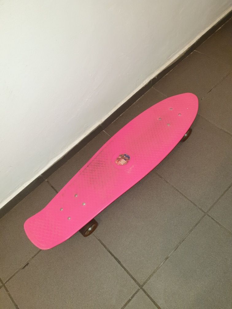 Mini skateboard plastic PLAY 500 roz Copii