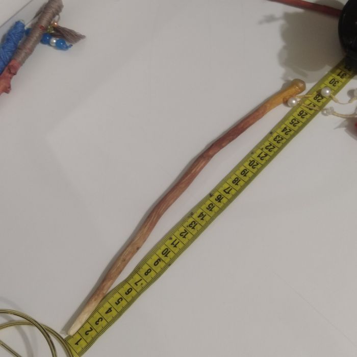 Шпилька из дерева, ручная работа