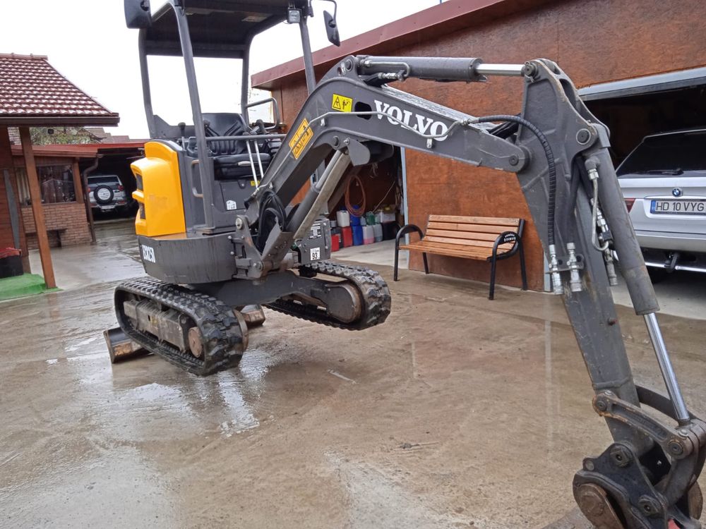 Miniexcavator Volvo ecr 25