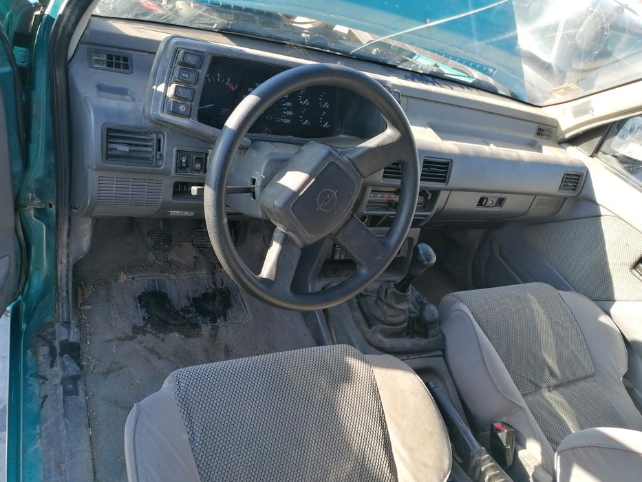 Опел Фронтера А 2.4 i 8V / Opel Frontera 2.4 i 8V НА ЧАСТИ