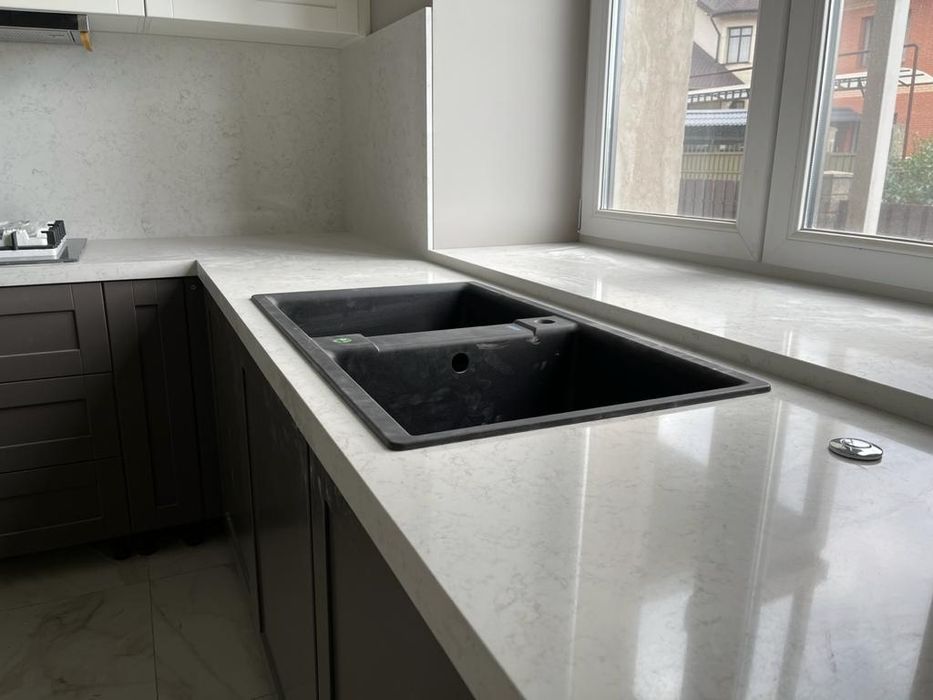 Столешница для кухни искусственный камень без содержания акрила.