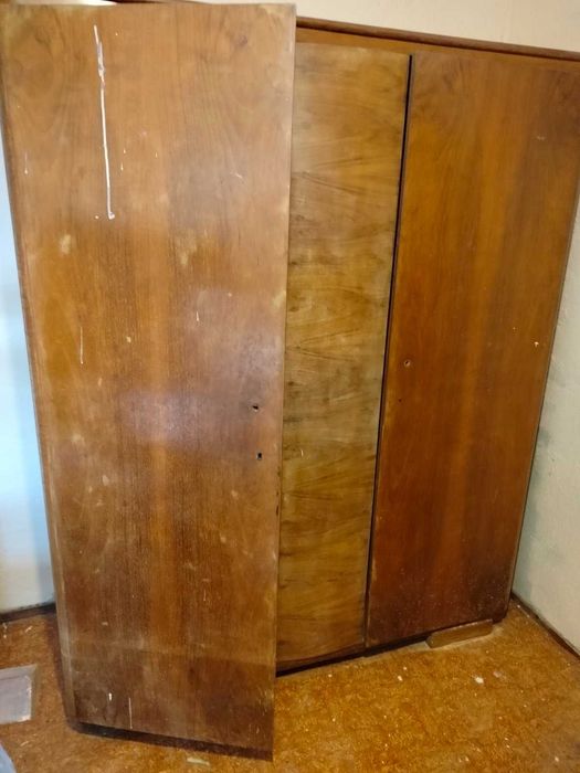 Гардероб двукрилен