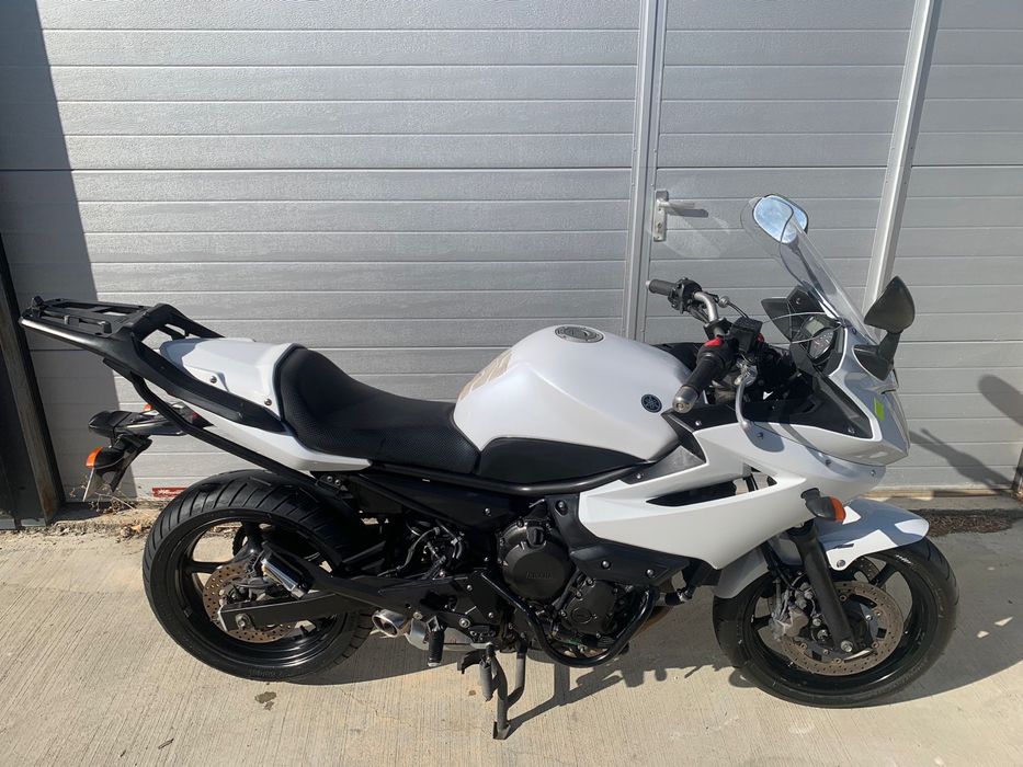 funmoto Yamaha XJ6 Diversion 2012 ABS (fz6 hornet gsr)