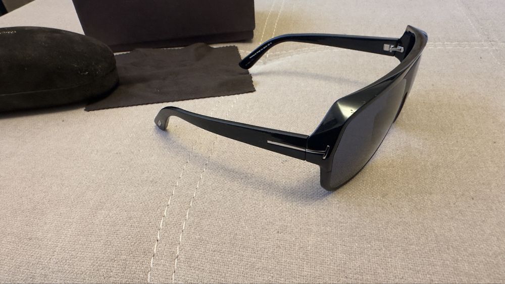 Tom Ford Ochelari de soare TF0908 HAWKINGS-02-01V-62