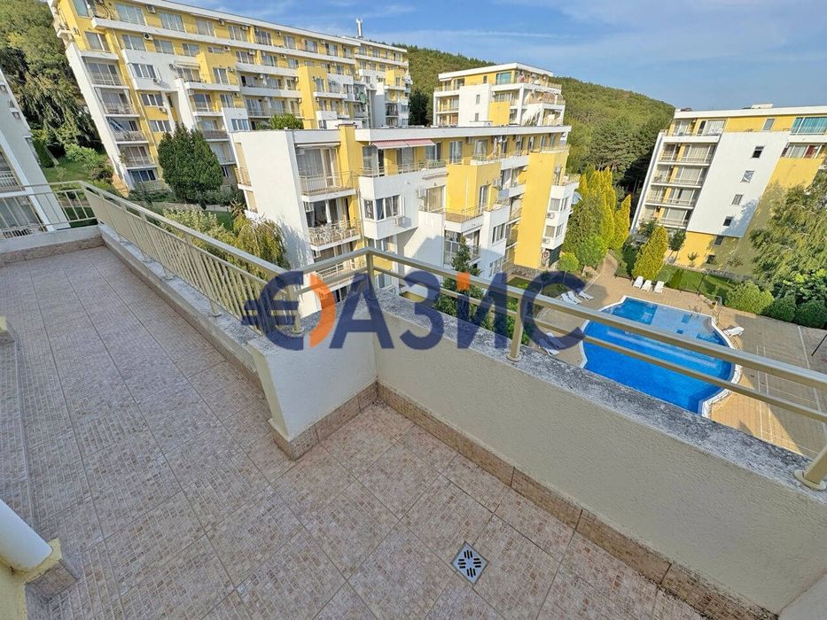 Двустаен апартамент в комплекс Crown Fort Club, 66 кв.м., Свети Влас,