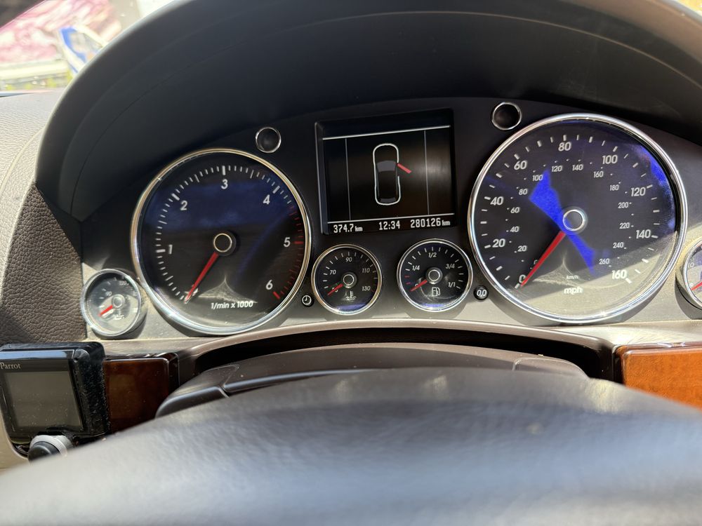 Touareg 3.0 tdi 2006 десен волан