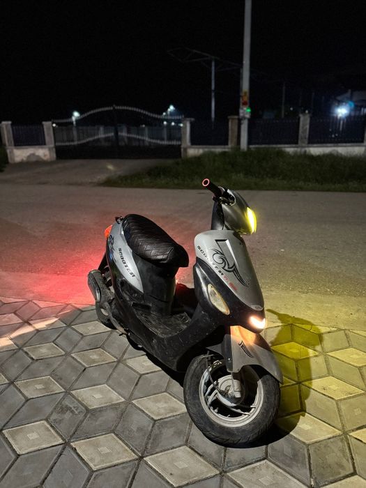 Vând scuter gy6 întreținut