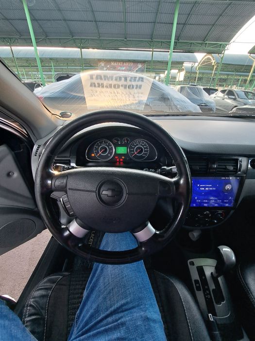 Продаю срочна автомобил ЖЕНТРА