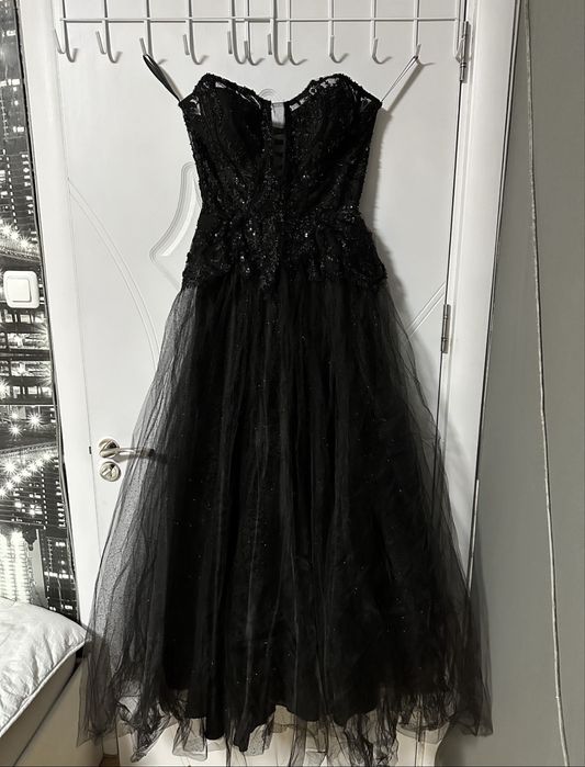 Дълга бална рокля