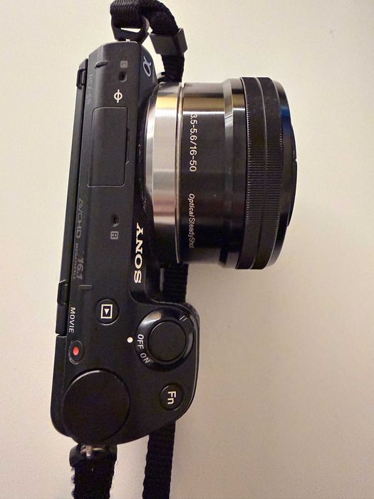 Фотоапарат Sony Nex 5R 16.1MP + Обектив Sony SEL20F28 - E 20mm F2.8