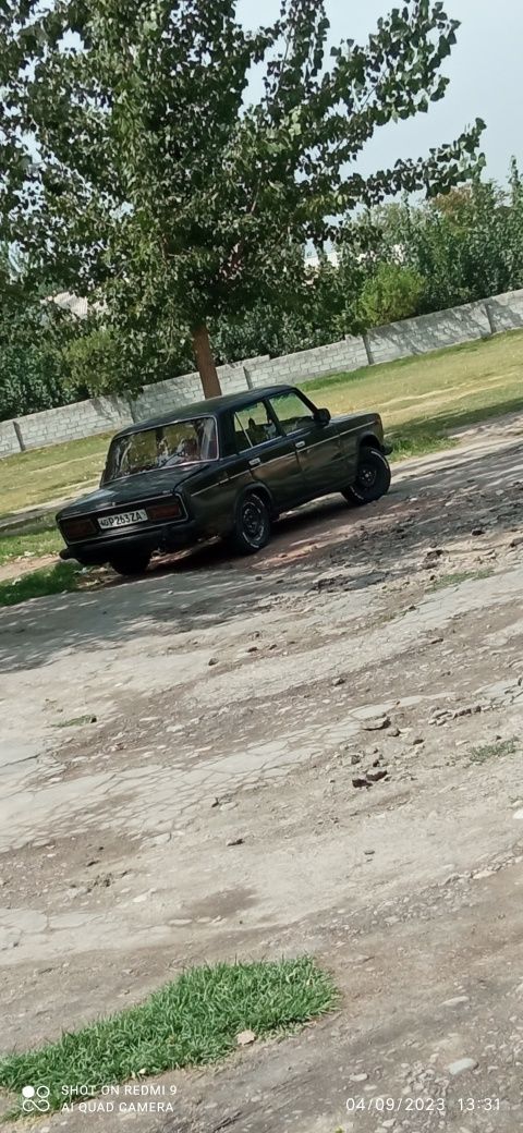 Vaz 2106 sotiladi