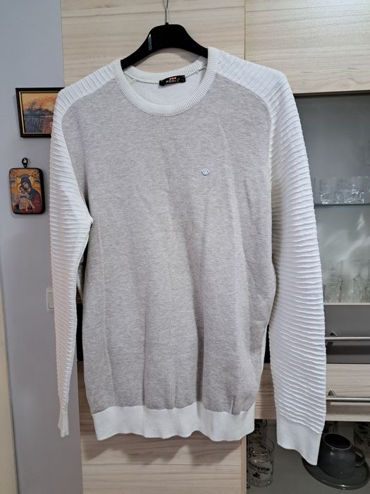 Нов мъжки пуловер