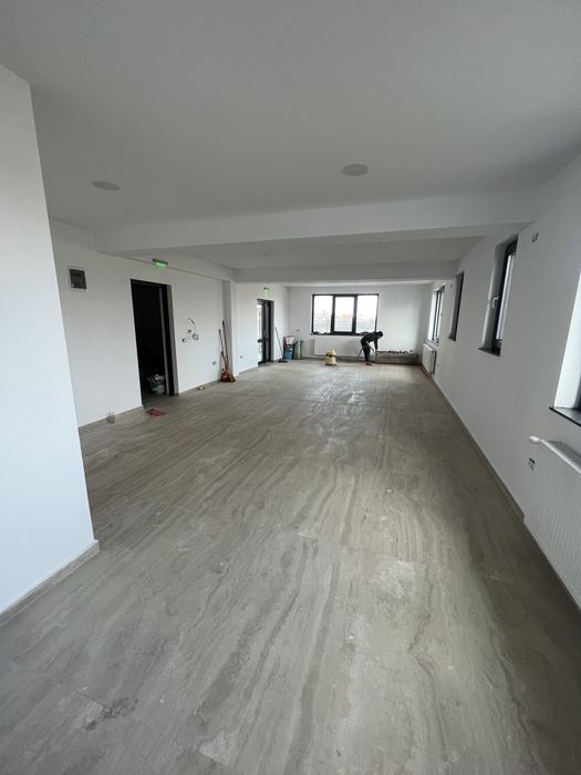 Inchiriem spatiu comercial zona Avantgarden Bartolomeu