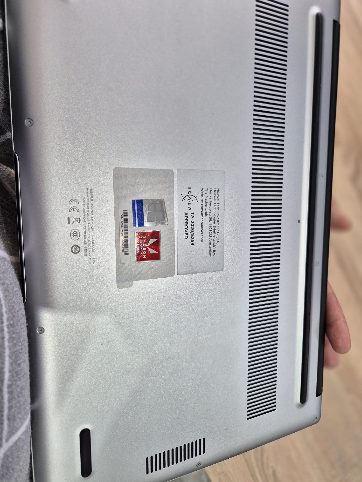 Laptop Huawei D 15