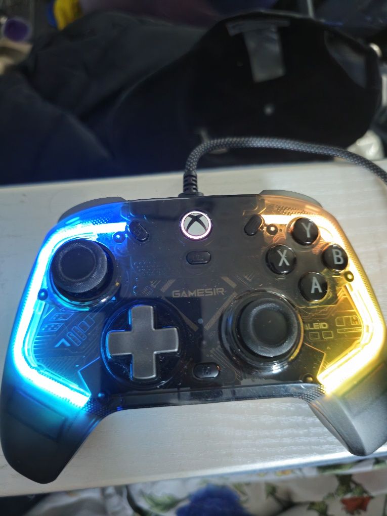 Продам геймпад Gamesir