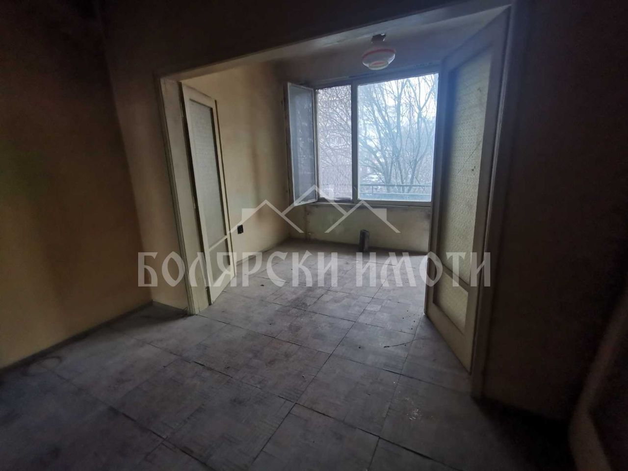 Продава се Двустаен апартамент в Велико Търново, Център - 64 кв.м за 969 €/кв.м - Снимка #1