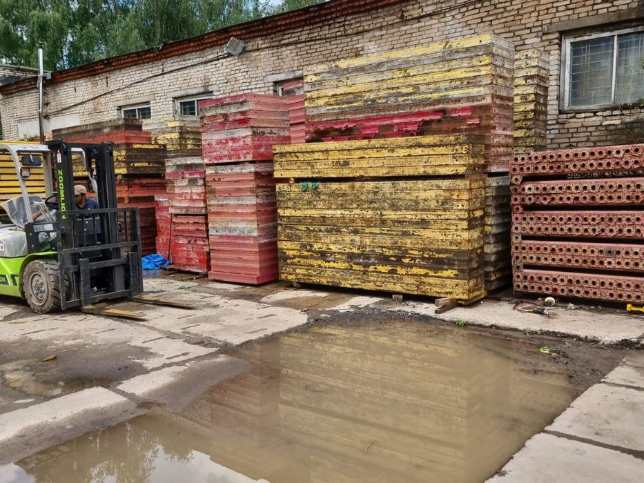 Щиты линейные / Опалубка в аренду/ Крупнощитовая