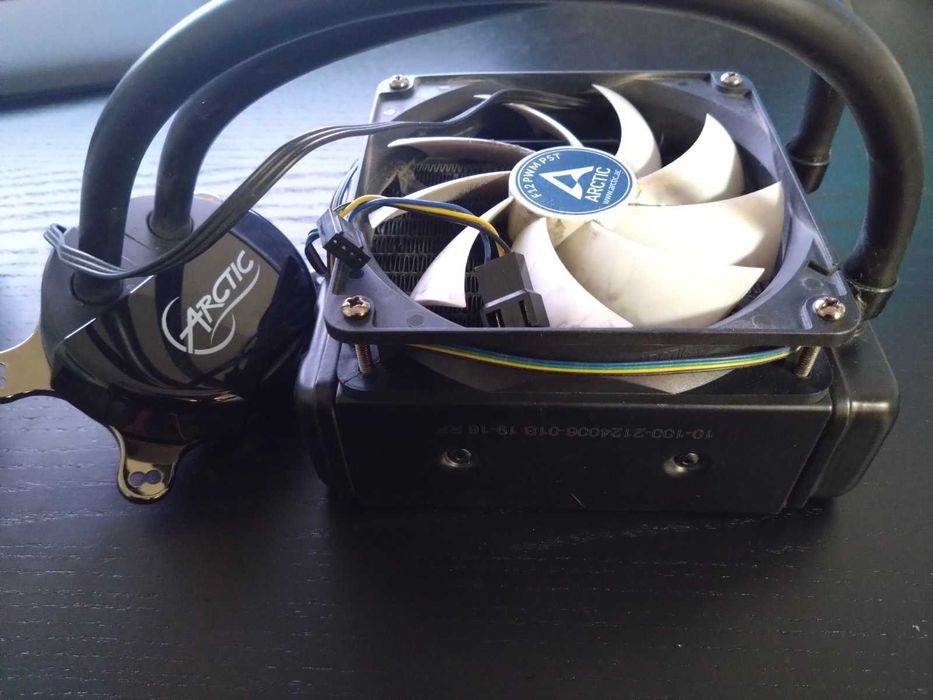 Водно охлаждане за процесор - Arctic Liquid Freezer