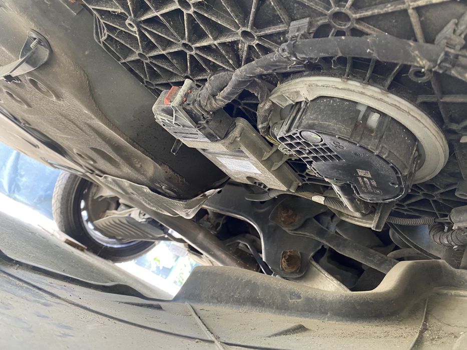 Rezervor Adblue  cu pompă Audi A4 B9 2.0 tdi