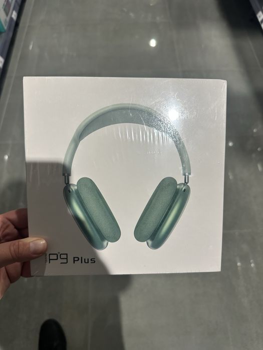 Чисто нови слушалки ма AirPods Max безжички