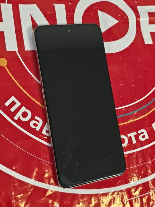 ЧИСТО НОВ 256GB Honor X7d Гаранция Технополис 2027г. Desert Gold