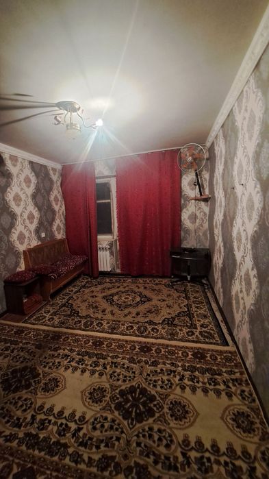 Чирчик шахар 
4-микрораён
#1-хона 4-этаж 
Квартира ижарага берилади