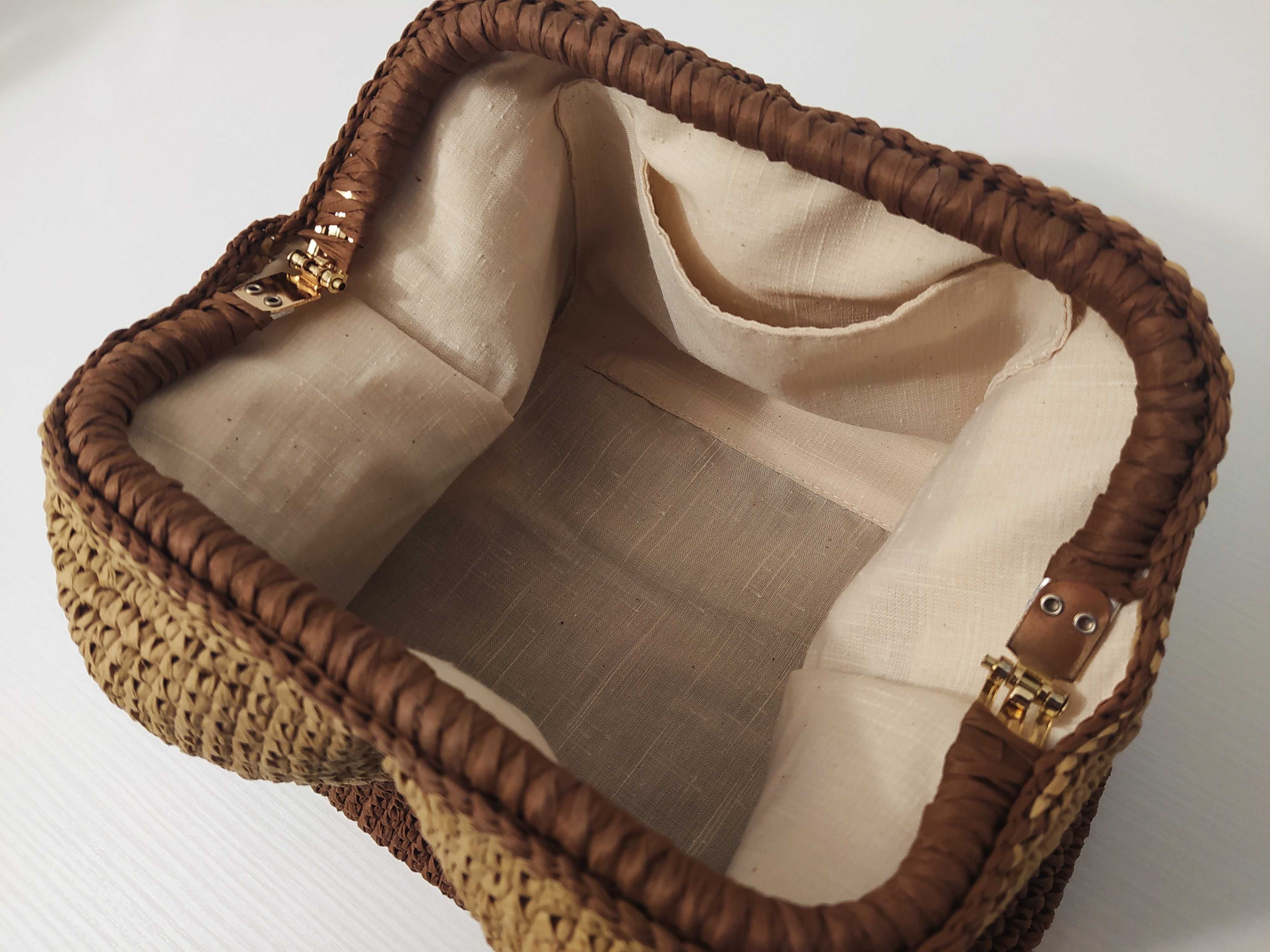 Плетена чанта от рафия
