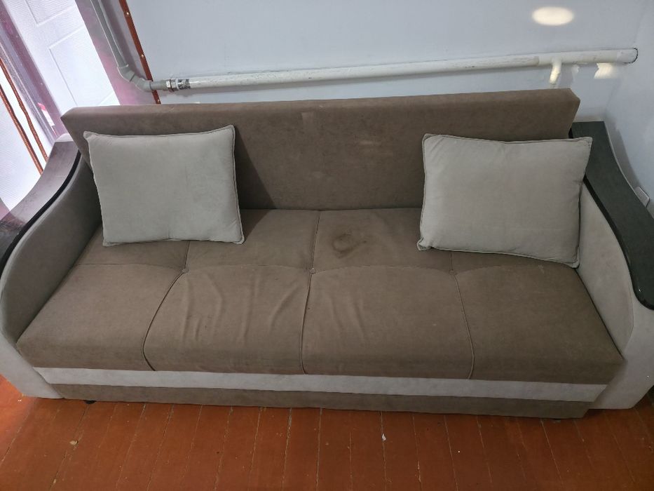 Продам диван за символическую цену
