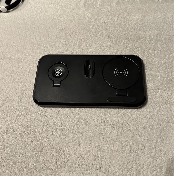 Stație încărcare wireless Iphone, airpods, apple watch