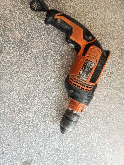 Bormasina AEG si cu Percutie.Model:AEG SBE650 R.Poze Reale