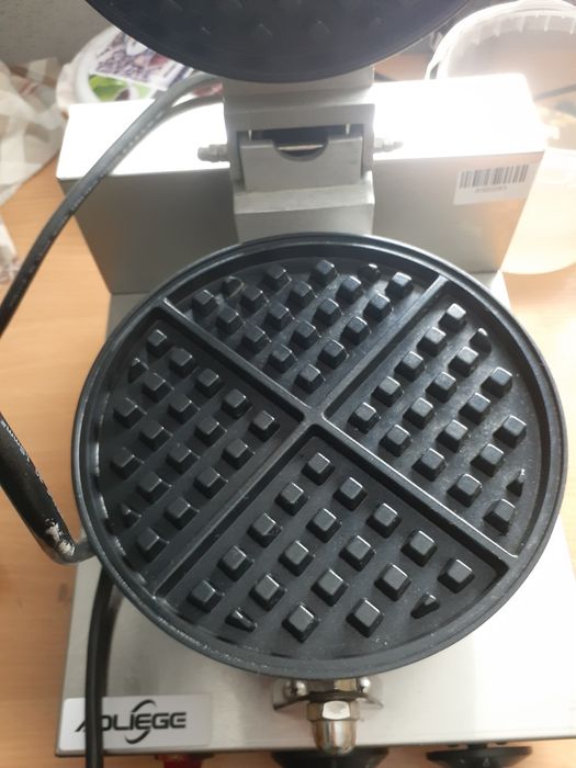 Вафельница профессиональная