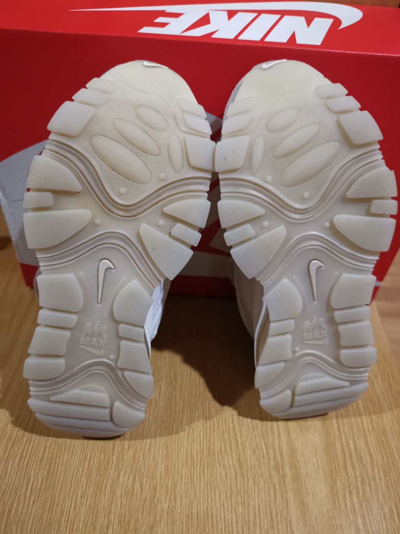 Обувки NIKE Air MAX, р-р 36,5
