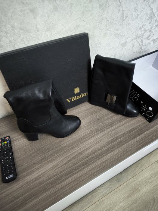 Стильные сапоги женские