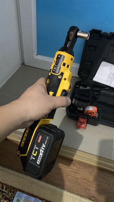 Аккумуляторгая трещотка