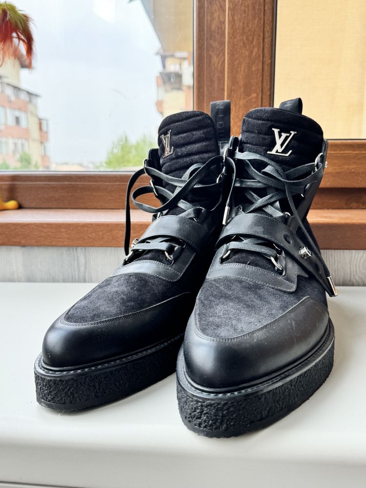 Ghete Louis Vuitton negre piele metal 46