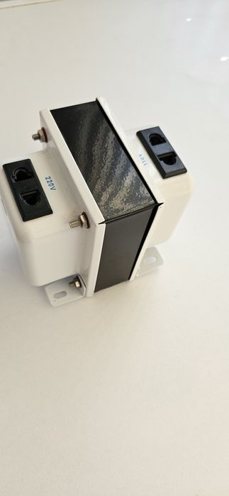 Конвертор за понижаване на V.