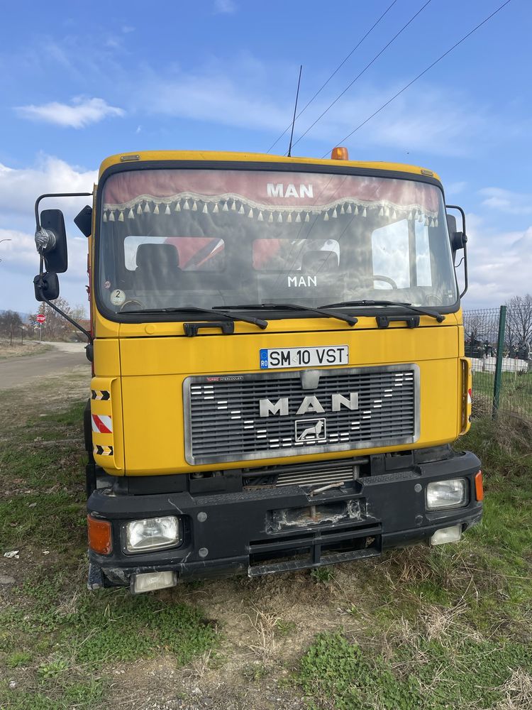 Vand Camion cu Macara Penfinfel